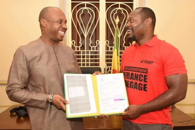 Mairies et Conseils départementaux : Macky Sall insiste sur le respect des règles en matière de recrutement Mairies et Conseils départementaux : Macky Sall insiste sur le respect des règles en matière de recrutement