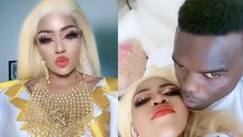 Le bisou de Reug reug à sa femme pour leur lune de miel le couple à dubai Le bisou de Reug reug à sa femme pour leur lune de miel le couple à dubai