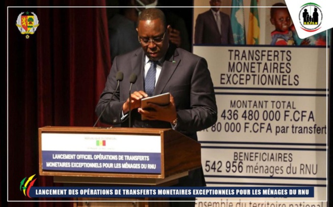 Photos/ Rnu: Le Président de la République, Macky Sall, lors du lancement des opérations de transferts monétaires exceptionnels Photos/ Rnu: Le Président de la République, Macky Sall, lors du lancement des opérations de transferts monétaires exceptionnels