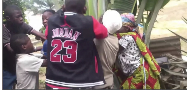 Parcelles Assainies: Un vieux de 72 ans tabasse sa femme et taillade le bras de son beau-fils Parcelles Assainies: Un vieux de 72 ans tabasse sa femme et taillade le bras de son beau-fils