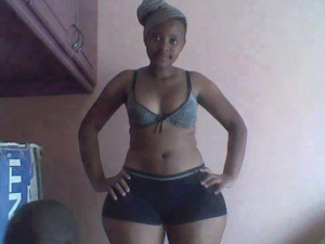 Elle se confie - "J'ai 19 ans et je me suis réveillée nue..." Elle se confie - "J'ai 19 ans et je me suis réveillée nue..."