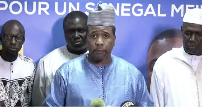 Bras de fer avant les Législatives 2022 – : La Coalition Gueum Sa Bopp dépose deux recours devant le Conseil constitutionnel. Bras de fer avant les Législatives 2022 – : La Coalition Gueum Sa Bopp dépose deux recours devant le Conseil constitutionnel.