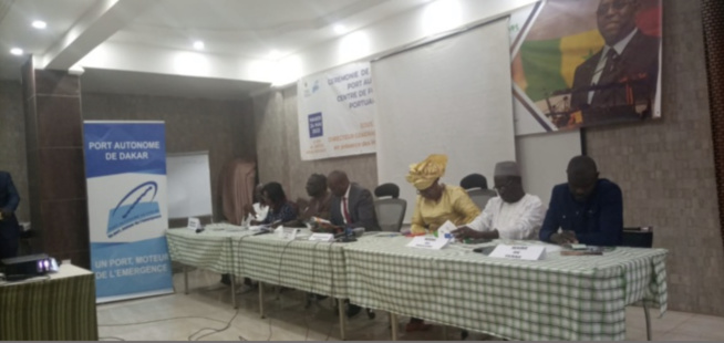 Le Port de Dakar et les mairies de Diass, de Yène et de Ndayane Popenguine, signent un protocole d’accord pour la création d’un Centre de formation aux métiers portuaires Le Port de Dakar et les mairies de Diass, de Yène et de Ndayane Popenguine, signent un protocole d’accord pour la création d’un Centre de formation aux métiers portuaires