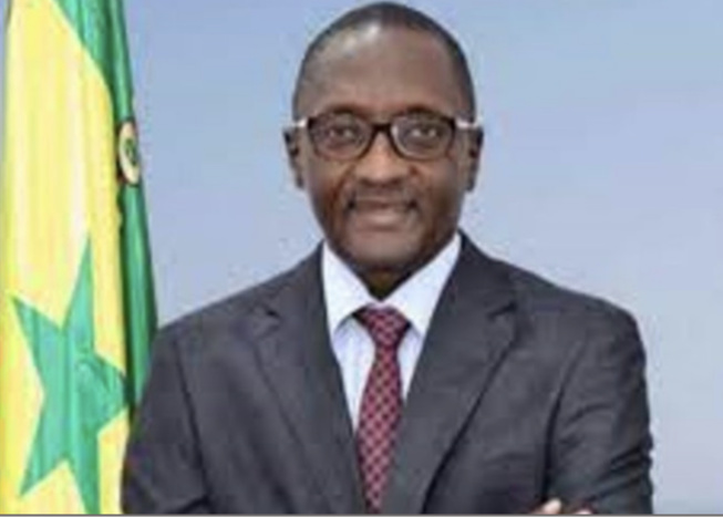 Licenciement abusif : Abdou Aziz Guèye, maire de Ouakam, abuse de ses pouvoirs et renvoie plus de 100 agents de sa Commune Licenciement abusif : Abdou Aziz Guèye, maire de Ouakam, abuse de ses pouvoirs et renvoie plus de 100 agents de sa Commune