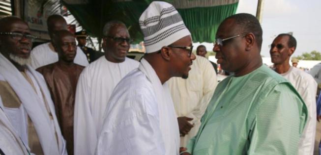 Mbackiyou Faye: " Gathié Ngalama Macky Sall, vous avez été le premier à donner 1 milliard FCfa à... Mbackiyou Faye: " Gathié Ngalama Macky Sall, vous avez été le premier à donner 1 milliard FCfa à...