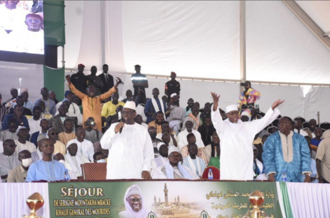 Massalikoul Djinane: Les mourides de Dakar scandent à tue-tête le nom du Président Macky Sall Massalikoul Djinane: Les mourides de Dakar scandent à tue-tête le nom du Président Macky Sall