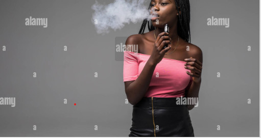 90 % de filles s'adonnent au vapotage, selon la LISTAB 90 % de filles s'adonnent au vapotage, selon la LISTAB
