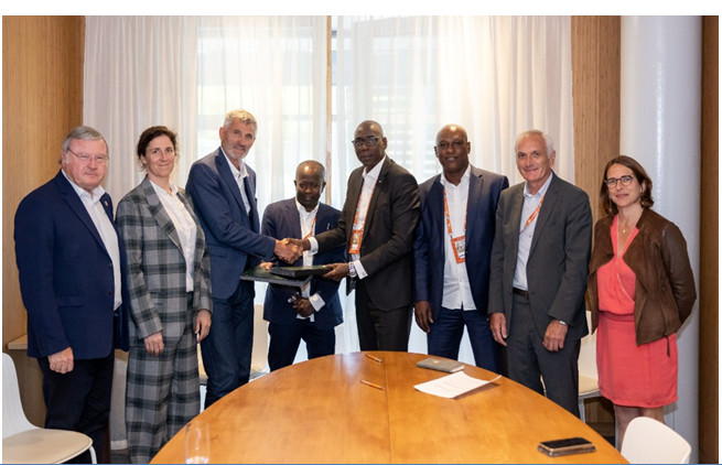 La Fédération Française de Tennis et la Fédération Sénégalaise de Tennis signent un accord de coopération La Fédération Française de Tennis et la Fédération Sénégalaise de Tennis signent un accord de coopération