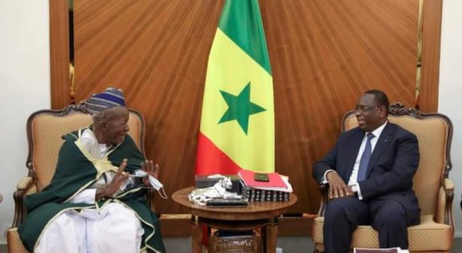 Macky Sall félicite le khalife des Niassénes, Cheikh Mouhamadoul Mahi Ibrahim Niass, "pour la belle réussite de sa mission de paix" au Soudan Macky Sall félicite le khalife des Niassénes, Cheikh Mouhamadoul Mahi Ibrahim Niass, "pour la belle réussite de sa mission de paix" au Soudan