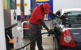 Côte d’Ivoire : hausse du prix du litre d'essence de 40 FCFA et de 30 FCFA pour le pétrole Côte d’Ivoire : hausse du prix du litre d'essence de 40 FCFA et de 30 FCFA pour le pétrole