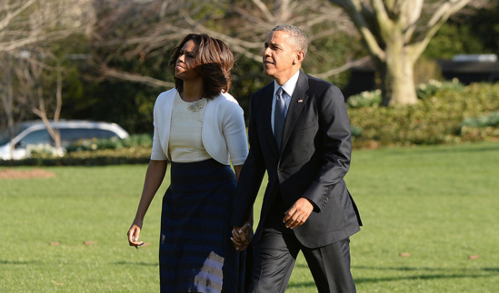 BARACK OBAMA SAUVE SA FEMME D’UN ACCIDENT ! (PHOTO)