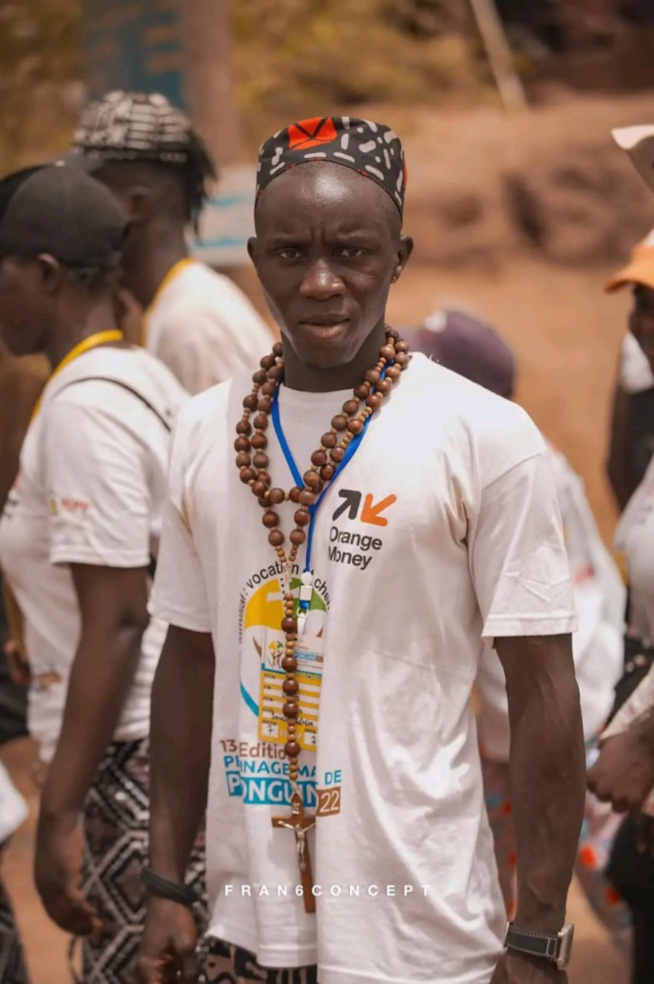 Popenguine : "Merci Jésus", le maître-mot des marcheurs Popenguine : "Merci Jésus", le maître-mot des marcheurs