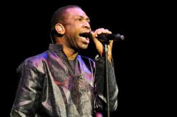 Revivez les coulisses du concert de Youssou Ndour au Grand Théâtre Revivez les coulisses du concert de Youssou Ndour au Grand Théâtre