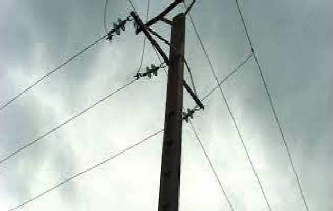 Drame à Touba : Un enfant meurt électrocuté par un poteau électrique Drame à Touba : Un enfant meurt électrocuté par un poteau électrique