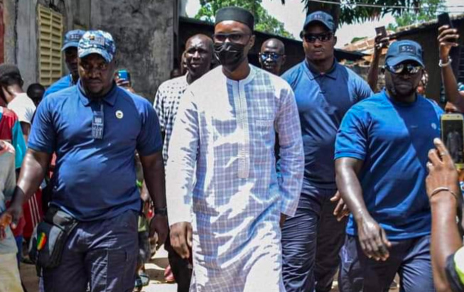 Célébration du titre : Le sale coup du président du Casa Sports à Ousmane Sonko (vidéo) Célébration du titre : Le sale coup du président du Casa Sports à Ousmane Sonko (vidéo)