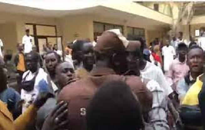 Jeunesse de BBY : Les 17 millions FCfa pour contrer la manifestation de l’opposition, détournés Jeunesse de BBY : Les 17 millions FCfa pour contrer la manifestation de l’opposition, détournés