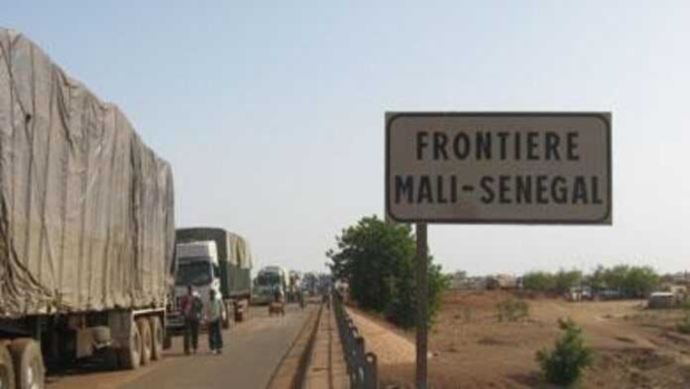 Conséquences de l’embargo du Mali sur le Sénégal : Les éclairages de Abdoulaye Daouda Diallo Conséquences de l’embargo du Mali sur le Sénégal : Les éclairages de Abdoulaye Daouda Diallo