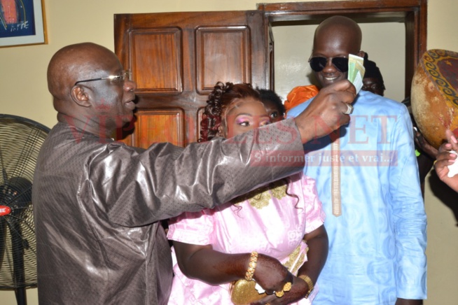 Mariage de sa gouvernante, le président du MEDS Mbagnick Diop offre une fête royale à Anna. Mariage de sa gouvernante, le président du MEDS Mbagnick Diop offre une fête royale à Anna.