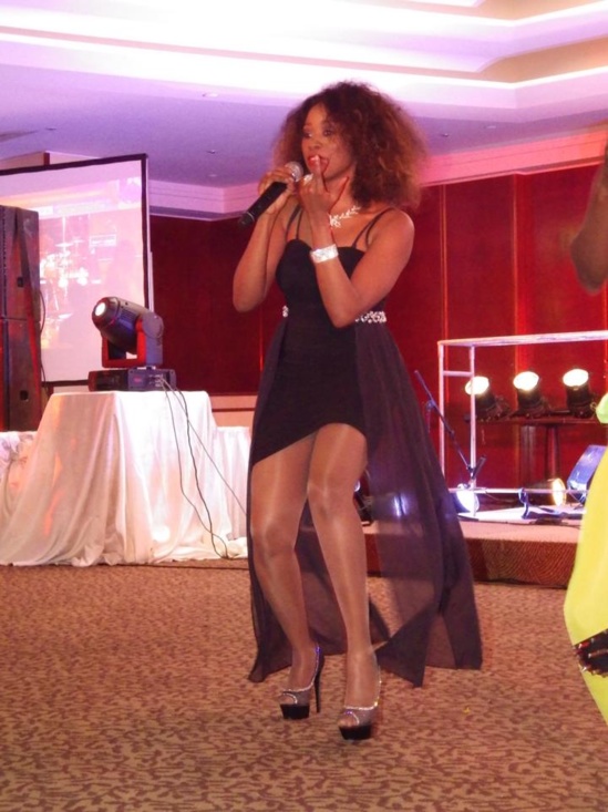 Zoom Photo: Adiouza encore et toujours sexy Zoom Photo: Adiouza encore et toujours sexy