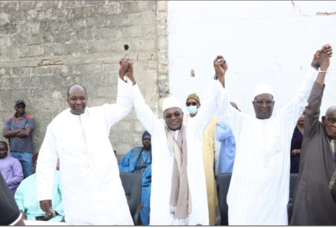 Sangalkam : Grandes retrouvailles du ministre Oumar Guèye et de Bara Guèye Sangalkam : Grandes retrouvailles du ministre Oumar Guèye et de Bara Guèye