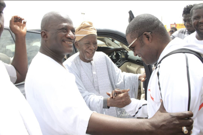 Inauguration du CISS-PLAZA: Le Khalife général de Médina Baye, Cheikh Mahi Niass, va s'enquérir de l'état d'avancement des préparatifs Inauguration du CISS-PLAZA: Le Khalife général de Médina Baye, Cheikh Mahi Niass, va s'enquérir de l'état d'avancement des préparatifs