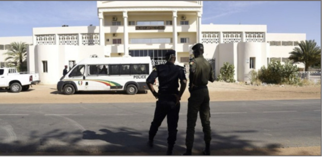 Arrêté par la gendarmerie de Kébémer : Le mari tabassait sa «awo» pour les beaux yeux de sa «niareel» Arrêté par la gendarmerie de Kébémer : Le mari tabassait sa «awo» pour les beaux yeux de sa «niareel»