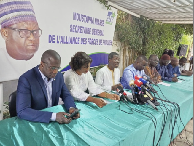 Tentative de déstabilisation du pays : BBY invite à barrer la route aux pourfendeurs de la cohésion nationale Tentative de déstabilisation du pays : BBY invite à barrer la route aux pourfendeurs de la cohésion nationale