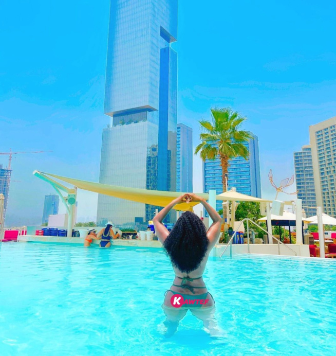 Dubaï : Sublime en sl*p et soutien-gorge, Abidemi Awotale enchante la toile Dubaï : Sublime en sl*p et soutien-gorge, Abidemi Awotale enchante la toile