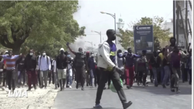 Pikine: La coalition Yewwi Askan Wi annonce une marche le 30 juin Pikine: La coalition Yewwi Askan Wi annonce une marche le 30 juin