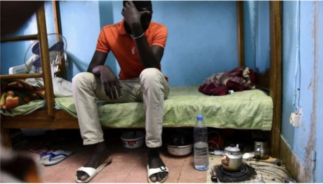 « J’ai reçu huit coups de couteau » : Le récit troublant de l’étudiant de Pastef agressé à l’Ucad « J’ai reçu huit coups de couteau » : Le récit troublant de l’étudiant de Pastef agressé à l’Ucad