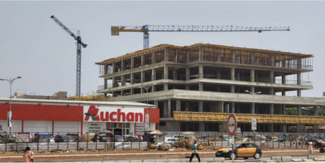 LE BAL DES MILLIARDS: BARTH,, BEN KANE ,AUCHAN BELEL et SMK se partagent le site de la Boulangerie Jaune LE BAL DES MILLIARDS: BARTH,, BEN KANE ,AUCHAN BELEL et SMK se partagent le site de la Boulangerie Jaune