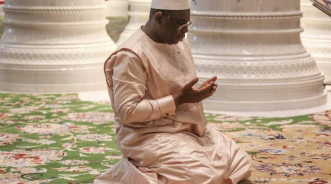 3e mandat De Macky: La Position intrigante des dignitaires  »lébous »