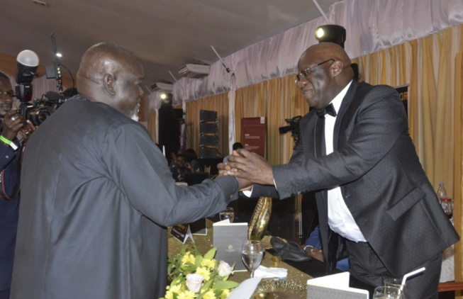 Les images de la prestigieuse soirée de gala les CAURIS D OR édition 2022 avec le président MBAGNICK DIOP du MEDS