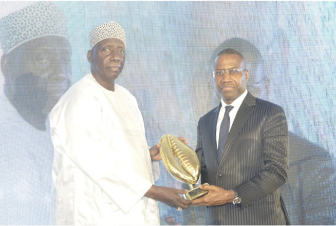 Revivez la 17e édition des Cauris d’Or, la plus prestigieuse soirée de gala en AFRIQUE de l OUEST la constance Revivez la 17e édition des Cauris d’Or, la plus prestigieuse soirée de gala en AFRIQUE de l OUEST la constance