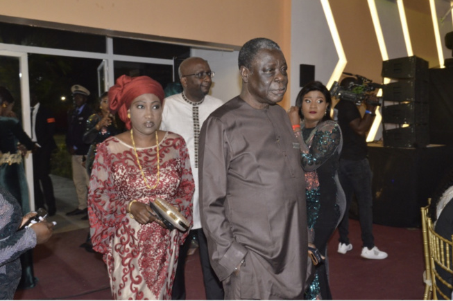 Revivez la 17e édition des Cauris d’Or, la plus prestigieuse soirée de gala en AFRIQUE de l OUEST la constance