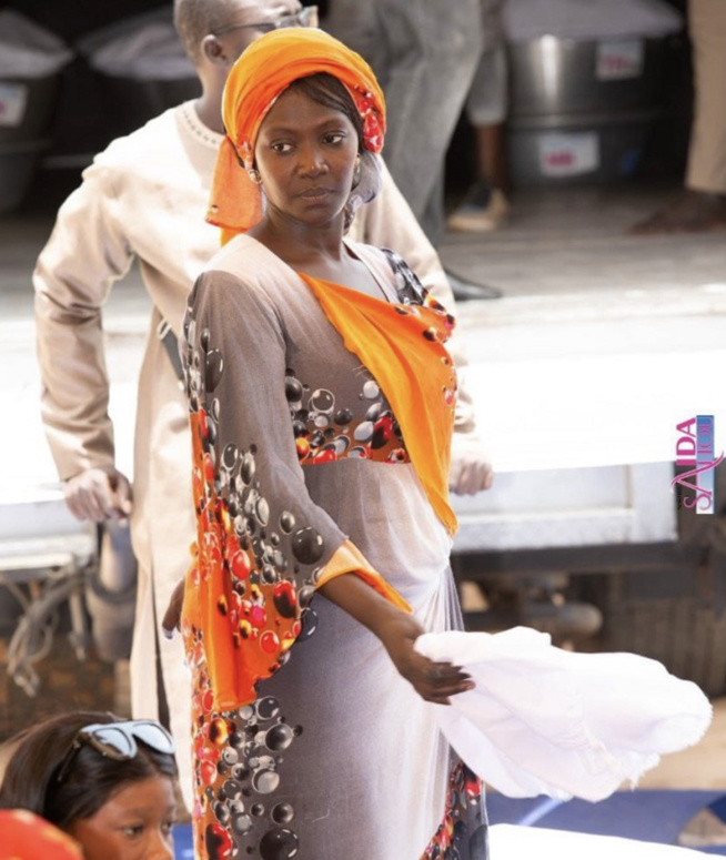 Photos: Sokhna Aida Saliou avec Sokhna Bator Saliou et Sokhna Adja Saliou