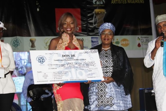 Coumba Gawlo débloque 22, 5 millions de Lumière Pour L’enfance Coumba Gawlo à la fondation GURI VIE MEILLEURE de la 1ére Dame du Niger Coumba Gawlo débloque 22, 5 millions de Lumière Pour L’enfance Coumba Gawlo à la fondation GURI VIE MEILLEURE de la 1ére Dame du Niger