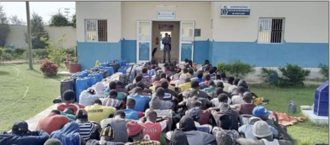 Saint-Louis / Émigration clandestine : 88 jeunes en partance pour l'Europe, coincés, convoyeurs et capitaines arrêtés Saint-Louis / Émigration clandestine : 88 jeunes en partance pour l'Europe, coincés, convoyeurs et capitaines arrêtés