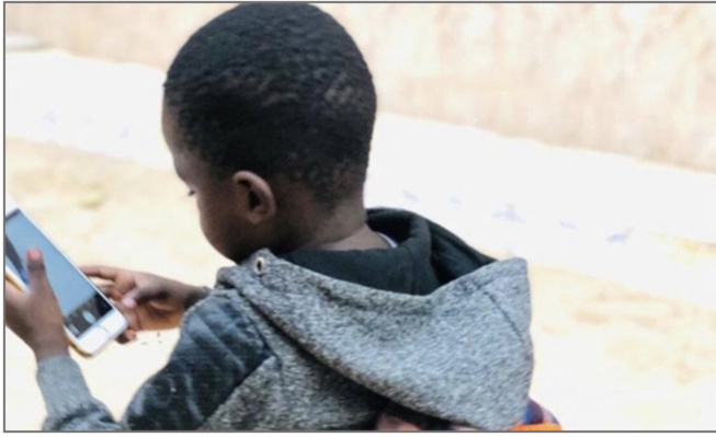 Les smartphones sont responsables de beaucoup de pathologies chez les enfants" (Pr. Saliou Diouf) Les smartphones sont responsables de beaucoup de pathologies chez les enfants" (Pr. Saliou Diouf)