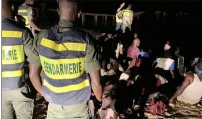 Emigration clandestine: 41 personnes arrêtées par la Gendarmerie à Djiffer Emigration clandestine: 41 personnes arrêtées par la Gendarmerie à Djiffer