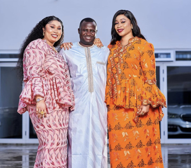 Tabaski 2022: Aida Samb en toute complicité avec son époux et sa coépouse Tabaski 2022: Aida Samb en toute complicité avec son époux et sa coépouse