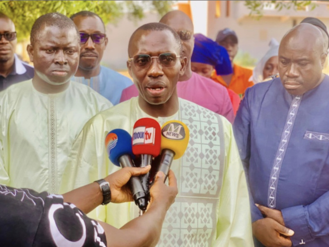 Demba Faye tête de liste de la coalition Yewwi Askan Wi rejoint le maire Maguette Sene BBY (images) Demba Faye tête de liste de la coalition Yewwi Askan Wi rejoint le maire Maguette Sene BBY (images)