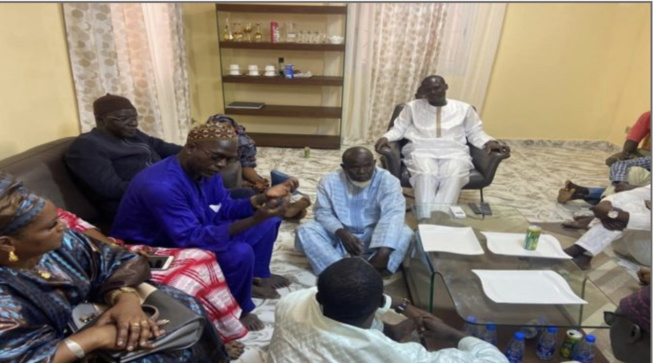 Benno - Fin d’une guerre fratricide dans la commune de Méouane: Cheikh Sall et Bara Ndiaye enterrent la hache de guerre Benno - Fin d’une guerre fratricide dans la commune de Méouane: Cheikh Sall et Bara Ndiaye enterrent la hache de guerre