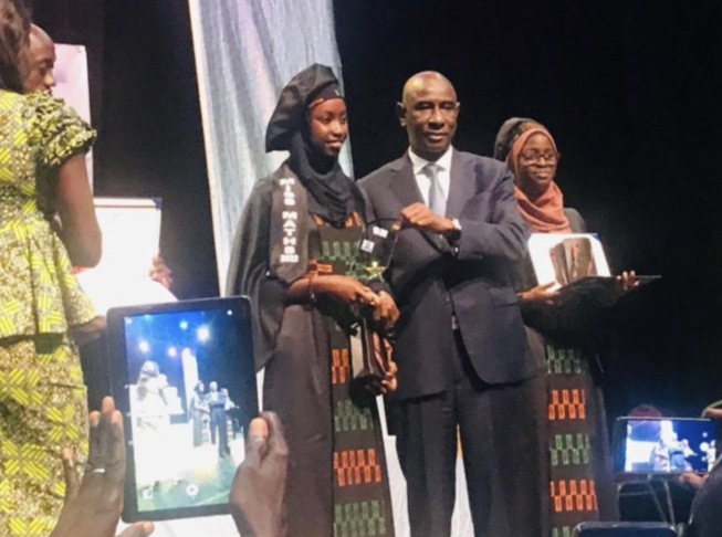 Concours Miss Mathématiques-Miss Sciences : L’excellence des filles fêtée Concours Miss Mathématiques-Miss Sciences : L’excellence des filles fêtée