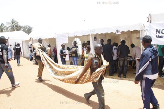 Fadel Barro de « Y’en a marre » : « Le volcan qui est dans nos cœurs ni Macky Sall ni personne ne pourra l’arrêter » Fadel Barro de « Y’en a marre » : « Le volcan qui est dans nos cœurs ni Macky Sall ni personne ne pourra l’arrêter »