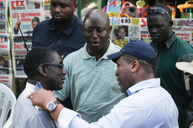 Selections" legislatives 2022: Gueum Sa Bopp dans les rues de Dakar. Le Président Bougane Gueye en communion avec les dakarois, donne 10 raisons pour ne pas voter la liste Benno.