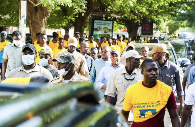 Selections" legislatives 2022: Gueum Sa Bopp dans les rues de Dakar. Le Président Bougane Gueye en communion avec les dakarois, donne 10 raisons pour ne pas voter la liste Benno.
