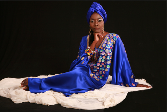 En public et chez les artistes, seule Coumba Gawlo Seck s'investit continuellement dans l'humanitaire d'après les ONG En public et chez les artistes, seule Coumba Gawlo Seck s'investit continuellement dans l'humanitaire d'après les ONG