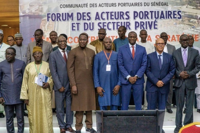 Forum des acteurs portuaires et du secteur privé : Le DG du Port Aboubacar Sédikh Beye en phase avec les acteurs Forum des acteurs portuaires et du secteur privé : Le DG du Port Aboubacar Sédikh Beye en phase avec les acteurs