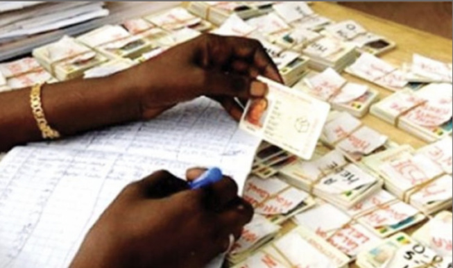 Ousmane Sonko aux populations sorties massivement l’accueillir : «La carte d’électeur est la seule clé du changement» Ousmane Sonko aux populations sorties massivement l’accueillir : «La carte d’électeur est la seule clé du changement»